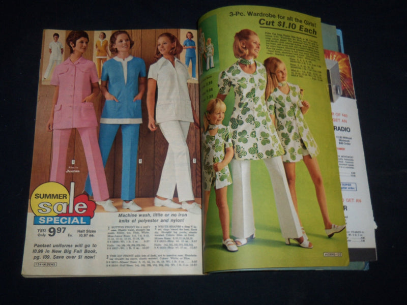 1972 ALDENS SUMMER SALE CATALOG - GREAT COLOR PHOTOS - J 9128