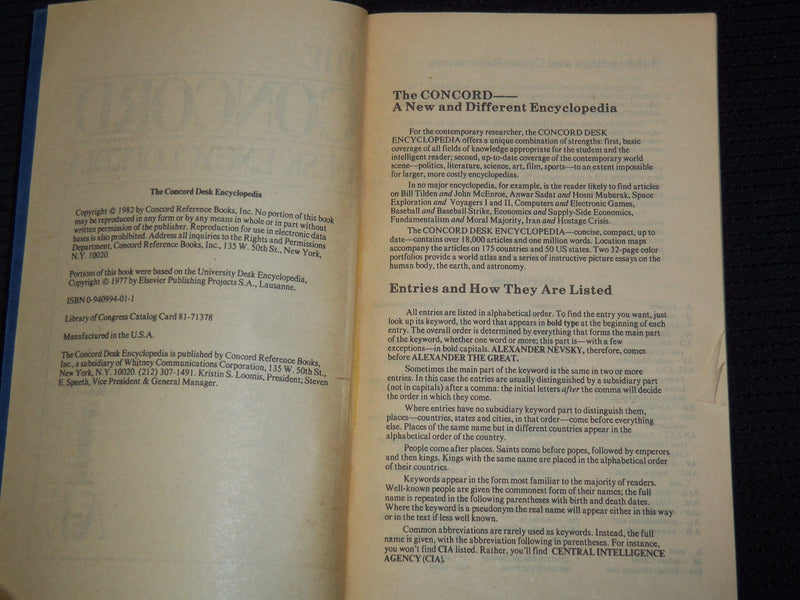 1982 THE CONCORD DESK ENCYCLOPEDIA BOXED SET OF 3 - LOT OF 2 - R 701N
