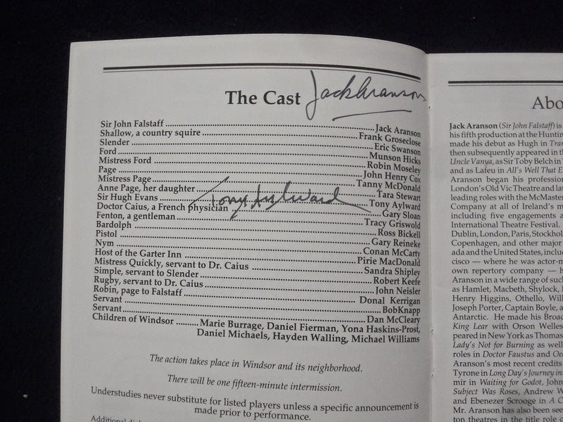 1990 THE MERRY WIVES OF WINDSOR PROGRAM -LOT OF 2- TAMMY MCDONALD+2 SIGS- J 9708