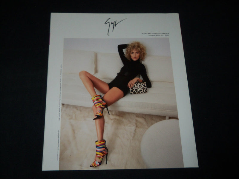 2011 NOVEMBER VEGAS RATED MAGAZINE VOLUME 1 NO. 3- KATY PERRY COVER - RC 1134