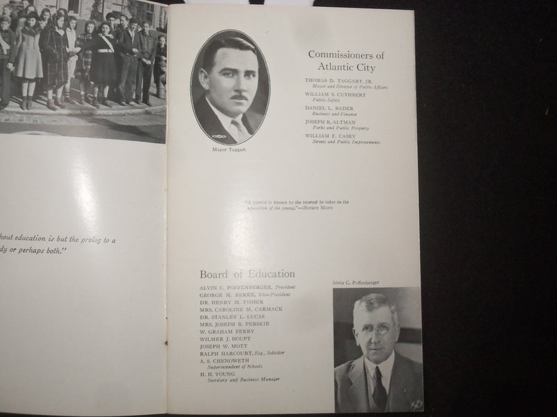 1940'S ATLANTIC CITY DEFENSE FOR DEMOCRACY SOFTCOVER BOOK - J 9851