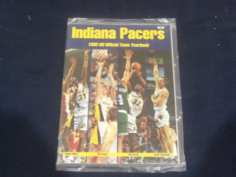 1992-1993 INDIANA PACERS YEARBOOK - ST 5346F