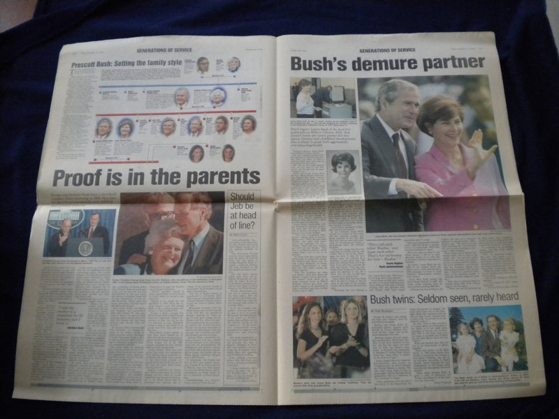 2000 DEC 15 CHICAGO SUN-TIMES NEWSPAPER COMMENORATIVE SECTION - BUSH - NP 5939