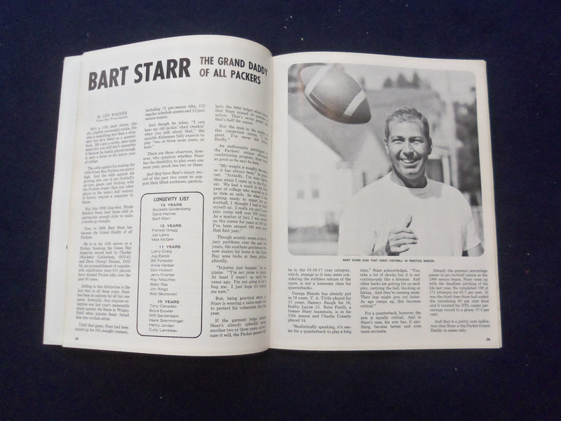 1969 GREEN BAY PACKERS YEARBOOK - 50TH ANNIVERSARY - BART STARR - SP 5454H