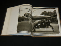1991 ANNIE LEIBOVITZ PHOTOGRAPHS 1970-1990 HARDCOVER BOOK - NICE PHOTOS - R 721I