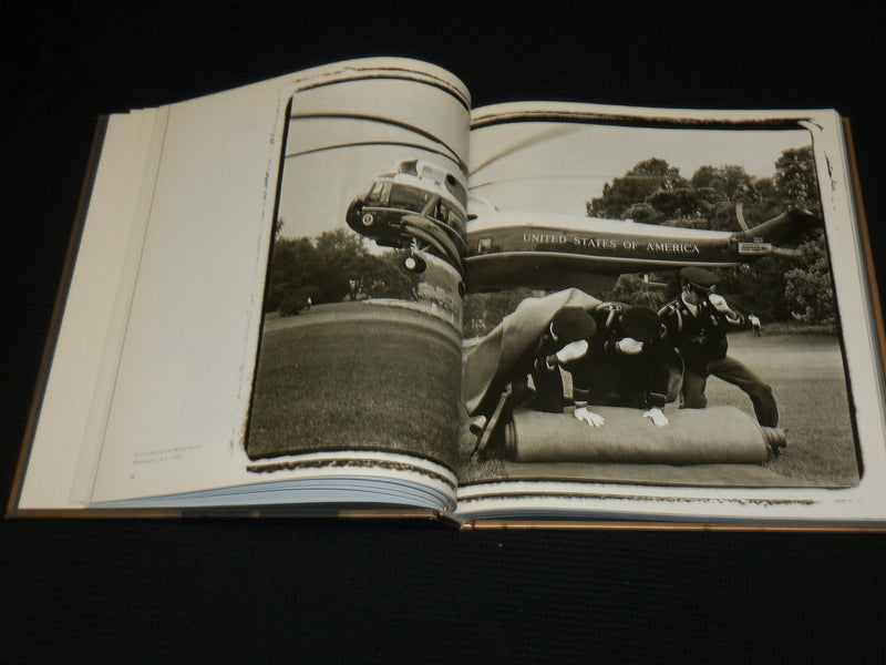 1991 ANNIE LEIBOVITZ PHOTOGRAPHS 1970-1990 HARDCOVER BOOK - NICE PHOTOS - R 721I