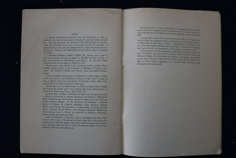 1908 A STUDY OF THE ELECTRIC SPARK IN A MAGNETIC FIELD SOFTCOVER BOOK - K 1571