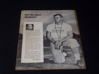 1950 STANLEY WOODWARD'S FOOTBALL MAGAZINE - BOBBY WILLIAMS N.D. COVER - E 3625