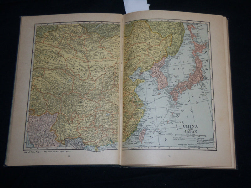 1929 LITERARY DIGEST ATLAS OF THE WORLD HARDCOVER BOOK - KD 6606