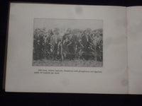 1910 THE STORY OF A KING AND QUEEN SOFTCOVER BOOK - J 9627