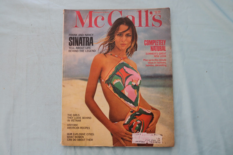 1968 JULY MCCALL'S MAGAZINE - A BEAUTIFUL MODEL COVER - E 26545