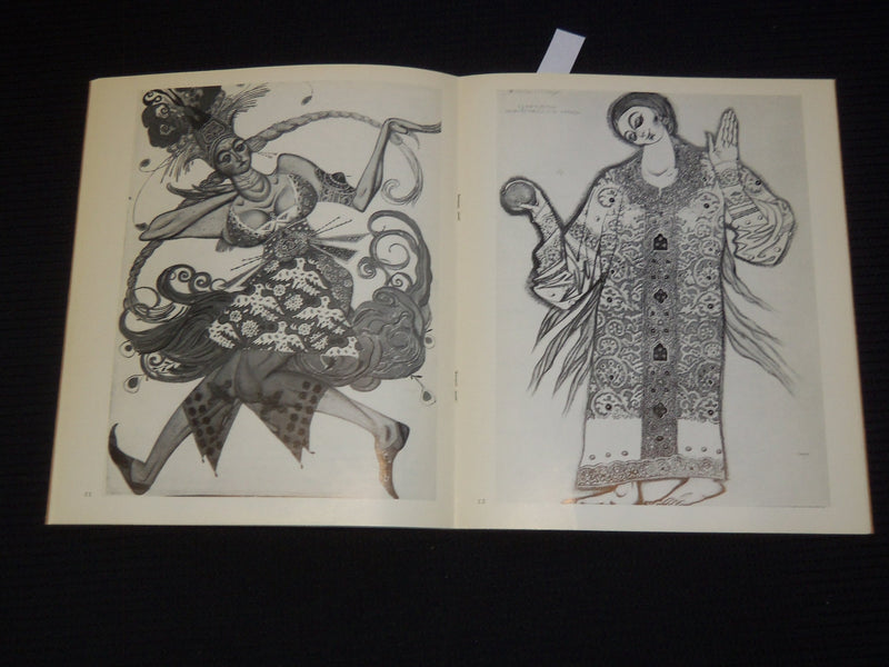 1968 BALLET IN BEELD BIJ BAKST SOFTCOVER BOOK - HAAGS MUSEUM - J 9557