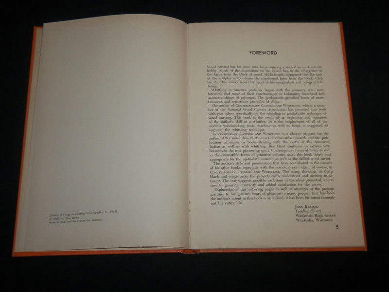 1967 CONTEMPORARY CARVING AND WHITTLING HARDCOVER BOOK BY W. HUNT - KD 6781