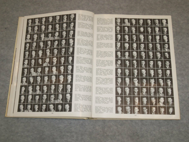 1960 UNIVERSITY OF NORTH CAROLINA YEARBOOK - CHAPEL HILL, NORTH CAROLINA-YB 2071
