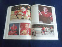 1988 HOCKEY HALL OF FAME BOOK - OFFICIAL HISTORY OF THE GAME AND STARS - F 253Z