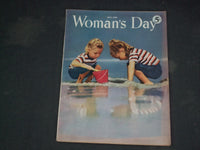 1950 JULY WOMAN'S DAY MAGAZINE - GIRLS PLAYING IN SAND COVER - B 4040