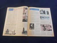 1973 APRIL 29 MODERN PEOPLE NEWSPAPER - BOB HOPE & JACK BENNY - NP 5676
