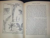 1947 TROPICAL FISH SOFTCOVER BOOK BY LUCILE QUARRY MANN - K 2657