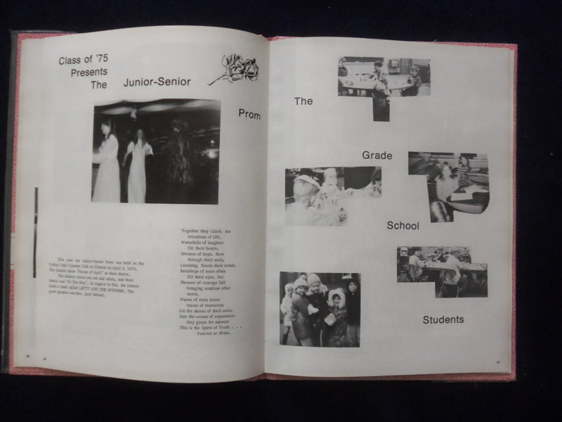 1974 I REMEMER 1974 HIGH SCHOOL YEARBOOK - GRAETTINGER, IOWA - YB 3059