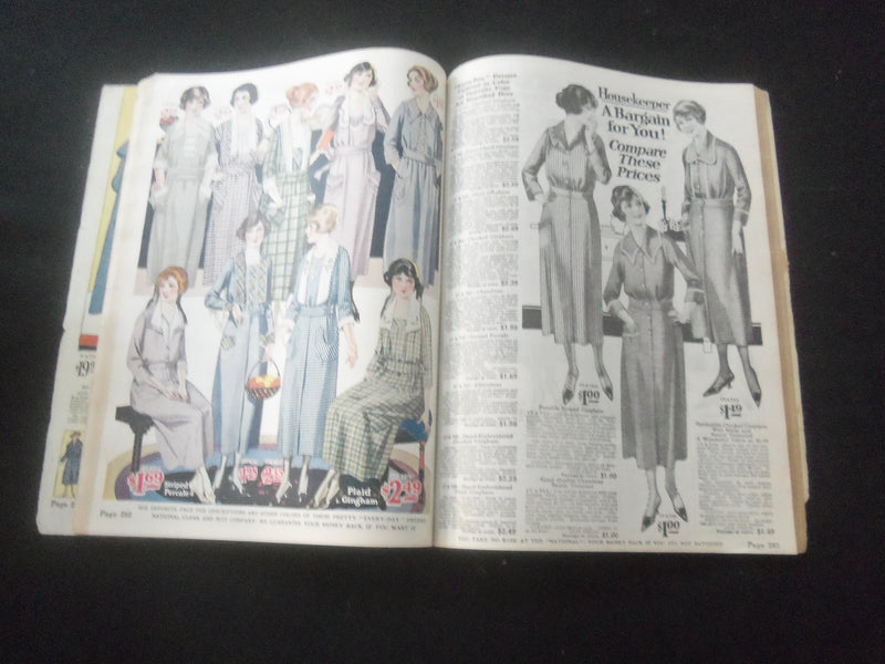 1921-1922 FALL & WINTER NATIONAL CLOAK & SUIT CO. CATALOG - N.Y. STYLES - R 94E