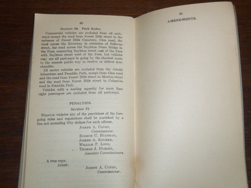 1930 CITY OF BOSTON TRAFFIC REGULATIONS - BOSTON TRAFFIC COMMISSION - K 1195