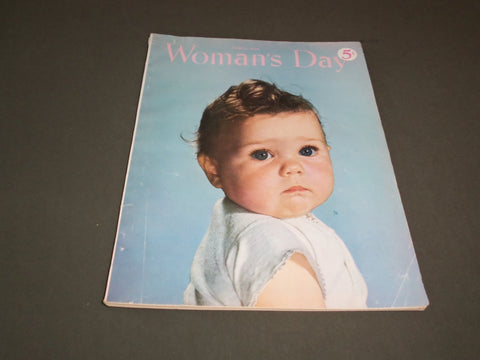 1950 MARCH WOMAN'S DAY MAGAZINE - BABY COVER - SP 7479