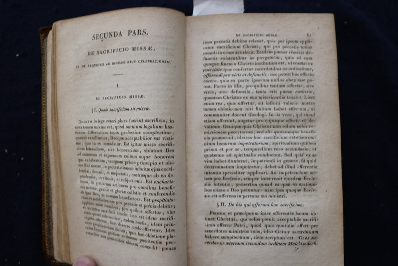 1827 MANUALE ORDINANDORUM COMPLECTENS HARDCOVER BOOK - LATIN - KD 9553