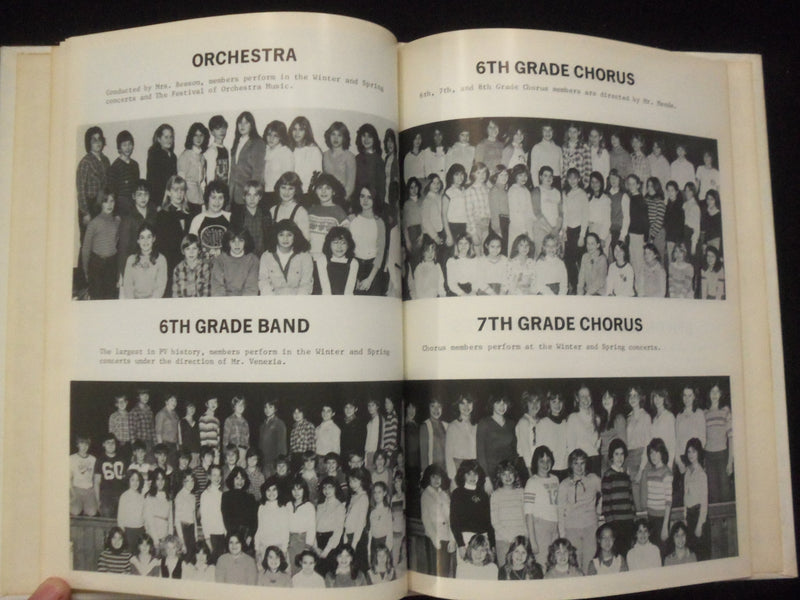 1982 IMPRESSIONS PEQUANNOCK VALLEY SCHOOL YEARBOOK- POMPTON PLAINS, NJ - YB 3161