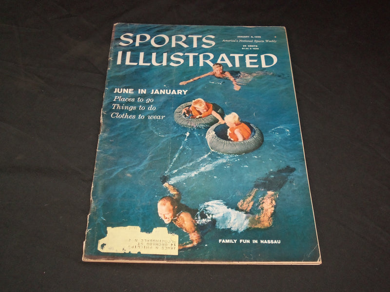 1958 JANUARY 6 SPORTS ILLUSTRATED MAGAZINE - FAMILY FUN IN NASSAU - SP 8864