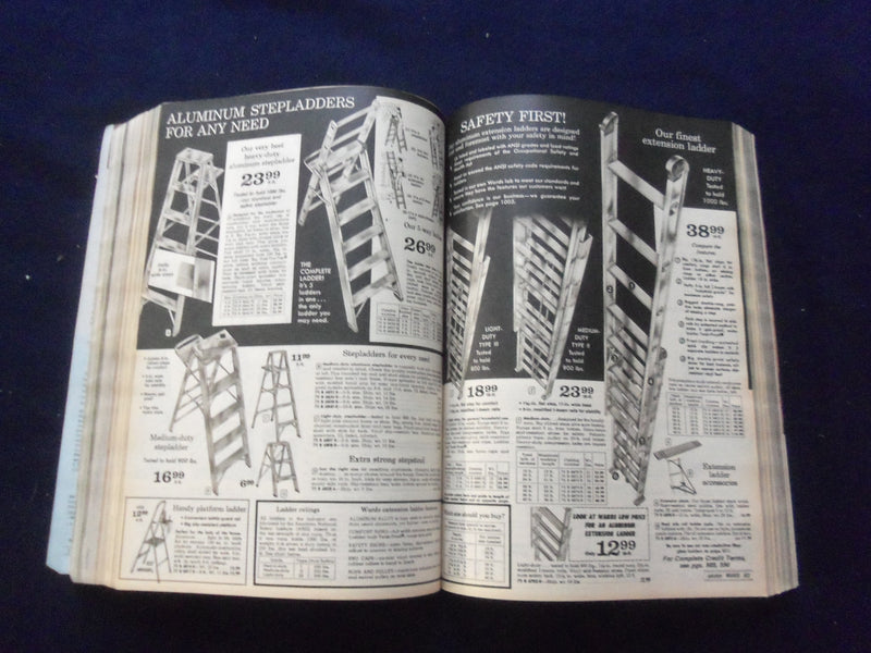 1973 FALL AND WINTER MONTGOMERY WARD CATALOG - ST. PAUL, MN EDITION - R 95C