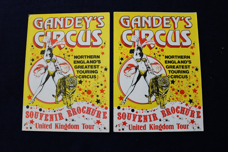 1980'S GANDEY'S CIRCUS PROGRAMS - LOT OF 7 & COLOURING BOOK - O 3525