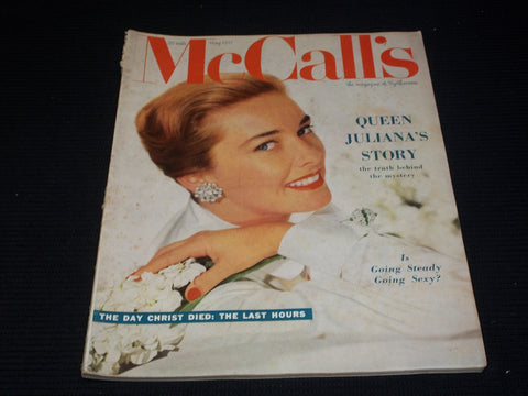 1957 MAY MCCALL'S MAGAZINE - QUEEN JULIANA FRONT COVER - E 1098