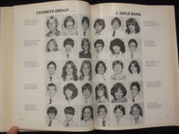 1982 IMPRESSIONS PEQUANNOCK VALLEY SCHOOL YEARBOOK- POMPTON PLAINS, NJ - YB 3161