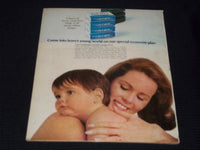 1967 SEPTEMBER PHOTOPLAY MAGAZINE - JACKIE KENNEDY FRONT COVER - E 16641