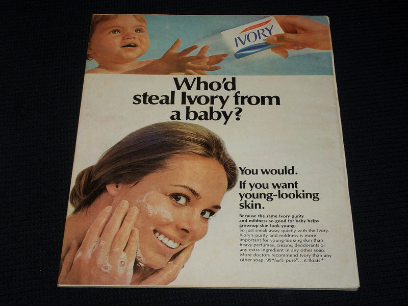 1967 NOVEMBER PHOTOPLAY MAGAZINE - JULIE ANDREWS FRONT COVER - E 1452