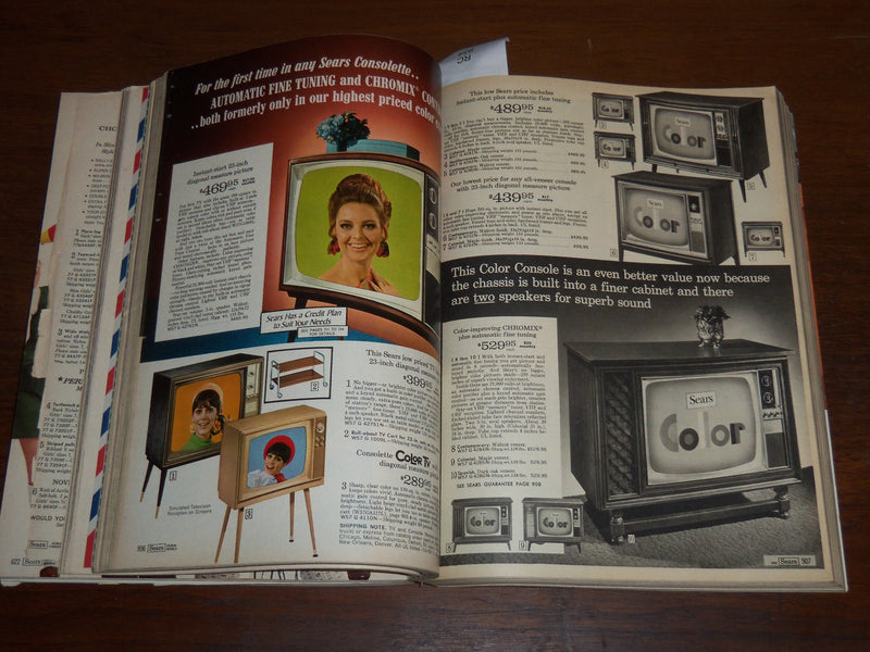 1969 FALL AND WINTER SEARS, ROEBUCK AND CO. CATALOG - GREAT FASHION - R 99A