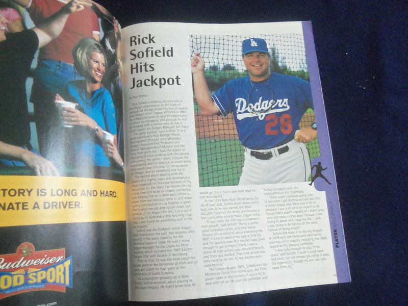 2001 LOS ANGELES DODGERS MAGAZINE - ST 7108