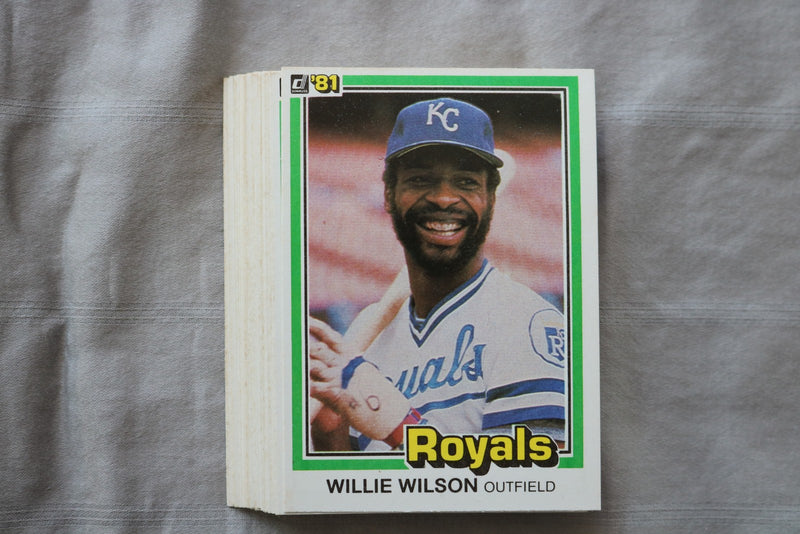 WILLIE WILSON 1981 DONRUSS BASEBALL CARDS - CARD #223 - NM-MT - LOT OF 32 - #59