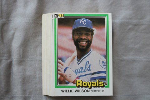 WILLIE WILSON 1981 DONRUSS BASEBALL CARDS - CARD #223 - NM-MT - LOT OF 32 - #59