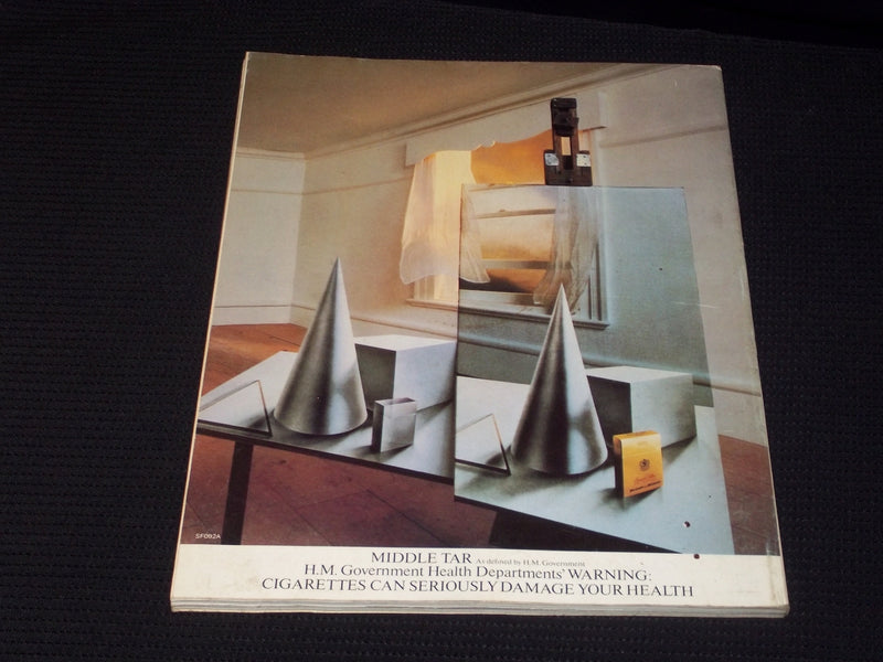 1981 FEBRUARY HARPERS & QUEEN MAGAZINE - NICE FASHION FRONT COVER - E 5595
