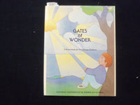 1991 GATES OF WONDER HARDCOVER BOOK - PRAYERBOOK FOR YOUNG CHILDREN - KD 8852