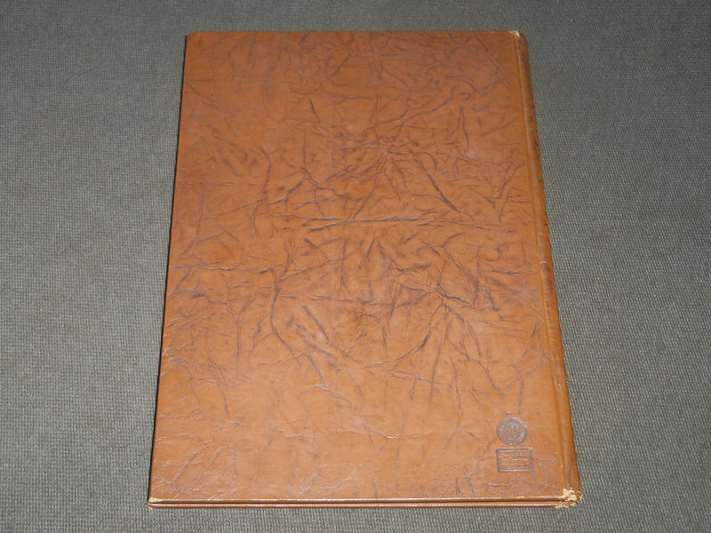 1945 THE GRACKLE COLLEGE OF CHESTNUT HILL YEARBOOK - PHILADELPHIA - YB 1393