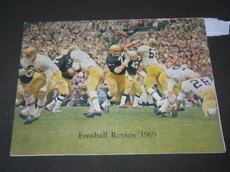 1969 DECEMBER 5 NOTRE DAME FOOTBALL REVIEW PROGRAM - GAME PHOTOS - J 2733
