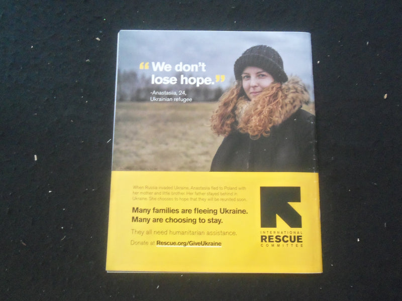 2022 MARCH 27 THE NEW YORK TIMES MAGAZINE - CITIZENS OF KYIV - SP 8013H