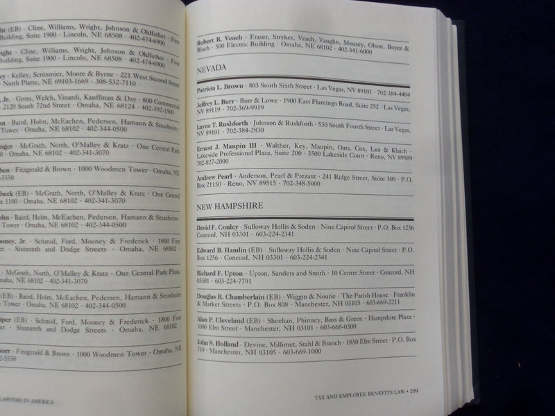 1983 & 1987 THE BEST LAWYERS IN AMERICA HARDCOVER BOOKS - 2 VOLUMES - KD 8830