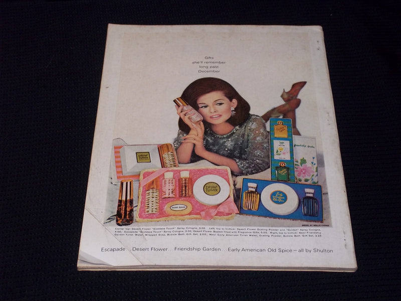 1965 DECEMBER COSMOPOLITAN MAGAZINE - ANNE DE ZAGHEB FRONT COVER - E 15133