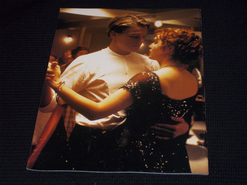 1998 GOLD COLLECTORS SERIES LEO & KATE MAGAZINE NICE COVER - E 16027
