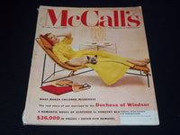 1956 AUGUST MCCALL'S MAGAZINE - NICE FASHION FRONT COVER - E 20270