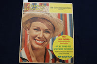 1961 APRIL 22 FAMILY WEEKLY MAGAZINE - OLEG CASSINI- DUROCHER ARTICLES - E 23290