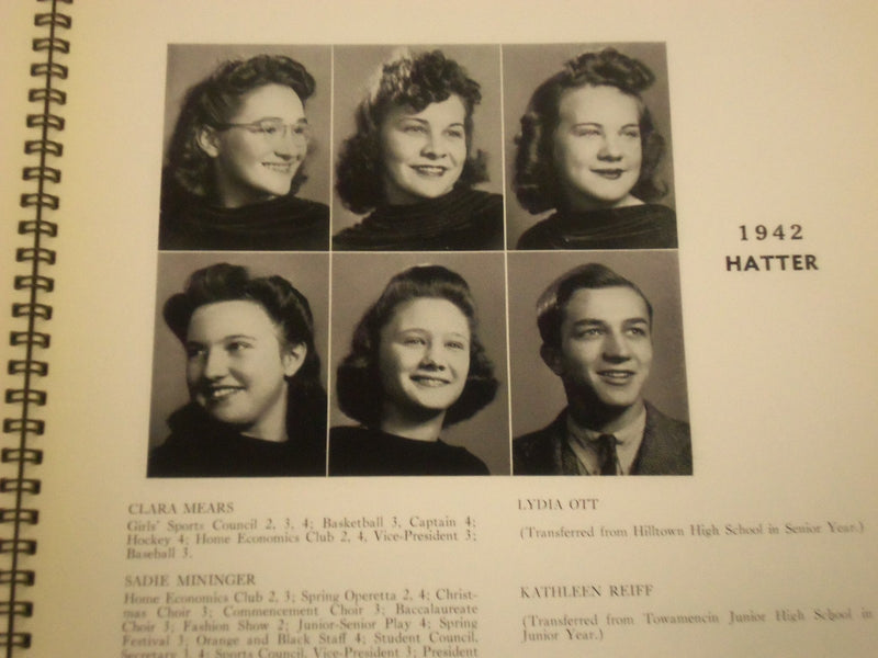 1942 THE HATTER HATFIELD JOINT HIGH SCHOOL YEARBOOK - PENNSYLVANIA - YB 525